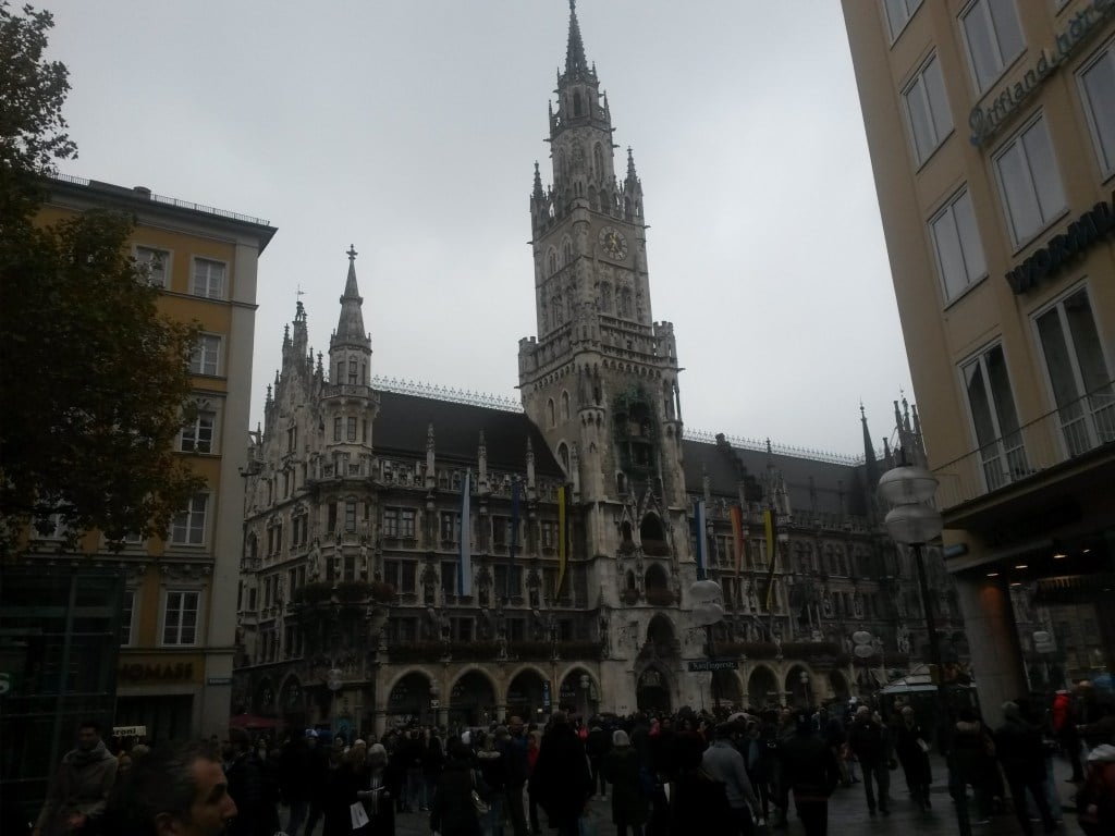 Il magnifico Neues Rathaus in Marienplatz
