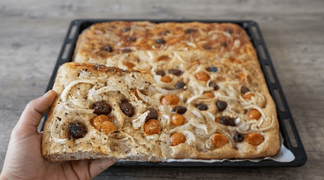 Focaccia integrale sofficissima con patata nell'impasto