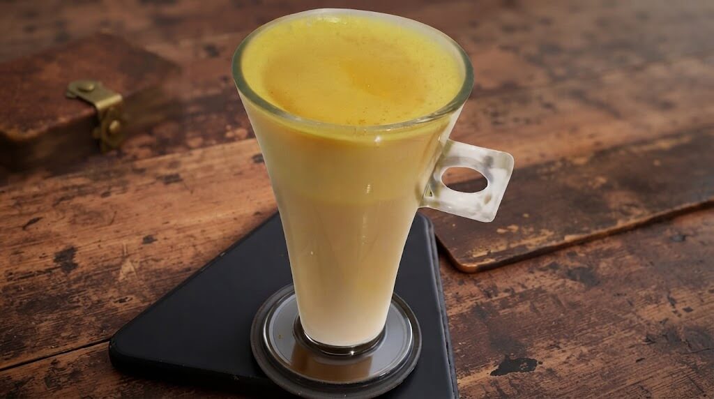 Golden milk (latte d’oro) vegan