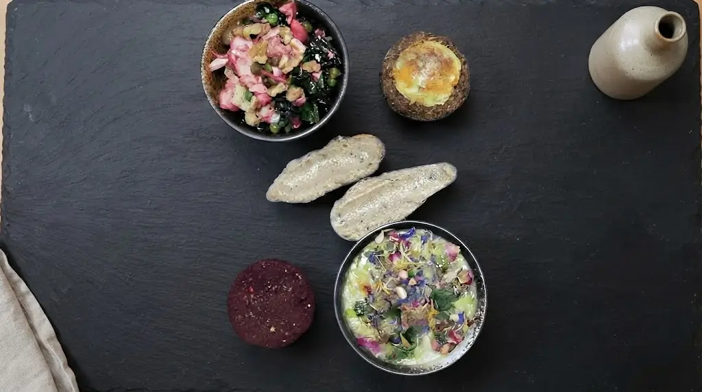 Menu Crudista Completo: 4 Ricette con Cavolo Nero, Avocado e Cavolfiore