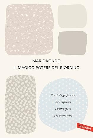 Copertina del libro 'Il magico potere del riordino' di Marie Kondo, con motivi astratti e colori tenui.