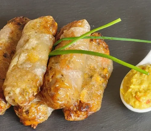 Involtini primavera con salsa di senape piccante all’orientale