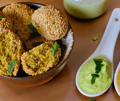 Falafel di piselli con 2 salse
