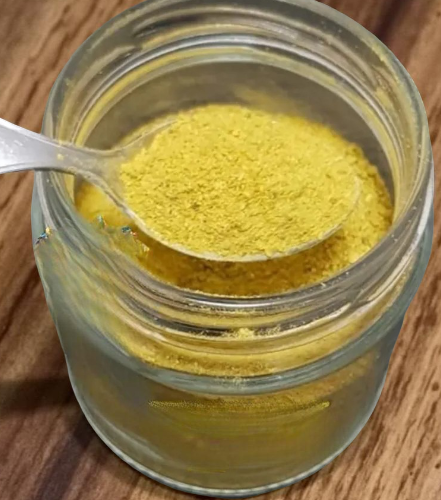 Dado vegetale granulare essiccato , fatto solo con gli “scarti”