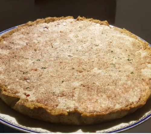Quiche lorraine crudista di semi e frutta secca