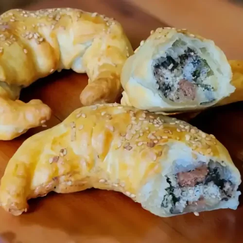 Cornetti salati vegani : “vegutto”,”sedanella” e olive nere