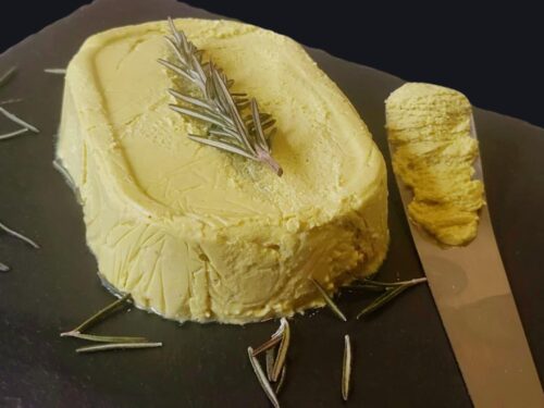Burro vegano crudista fermentato ai semi di girasole