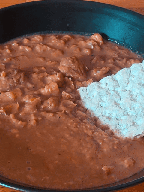 Zuppa di castagne e ceci con fetta wasa