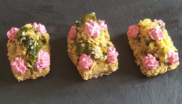 RICETTA SECONDO PIATTO GOURMET DI MAGGIO - Tofu alla milanese con insalata alghe e maionese lavanda - immagine 2