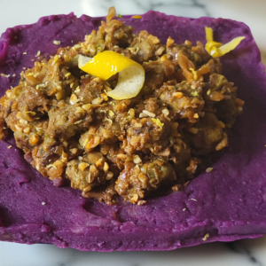 RICETTA SECONDO PIATTO GOURMET DI AGOSTO - Tempeh su patate viola con ragù porcini