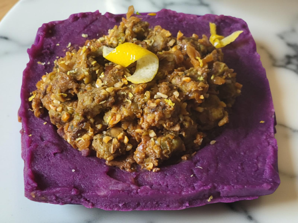 RICETTA SECONDO PIATTO GOURMET DI AGOSTO - Tempeh su patate viola con ragù porcini