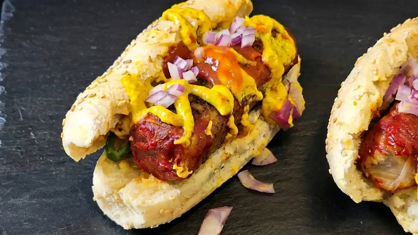Hot dog di tofu affumicato: la rivoluzione dello street food veg
