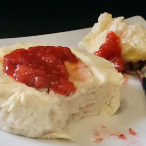 Il tortino nuvola di yogurt:solo 3 ingredienti