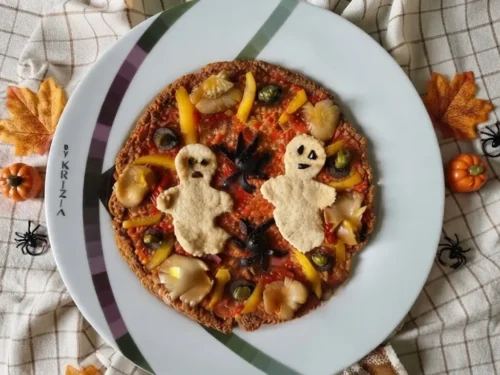 Pizza crudista con mozzarawella spaventosa di Halloween🎃