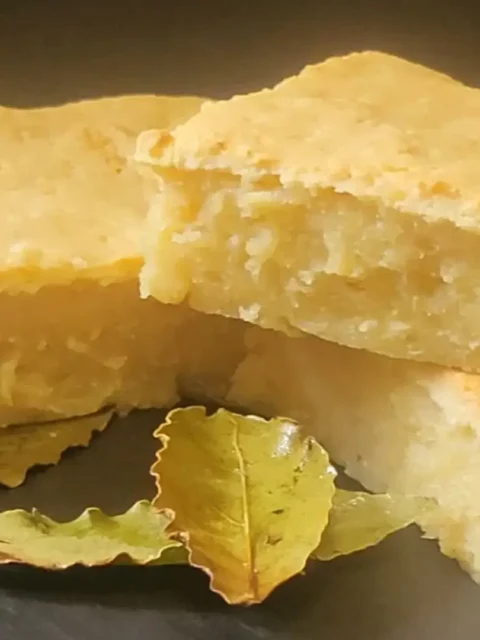 Libum adoreum :torta di formaggio dell’antica Roma in versione vegana e moderna.Fatta con ricotta di soia