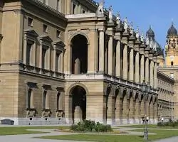 Il Residenz e Odeonsplatz